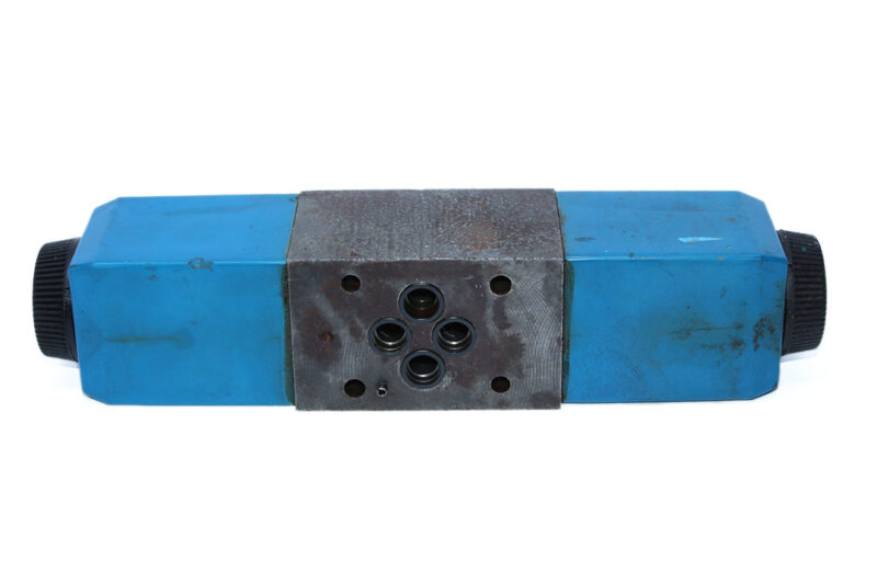 VICKERS DG4V 3 2N VM U H7 60 DIRECTIONAL CONTROL VALVE - Image 6