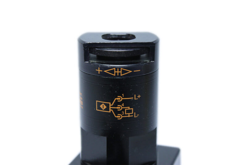 IFM CHIRON 1510443 SB0550 FLOW SENSOR - Image 4