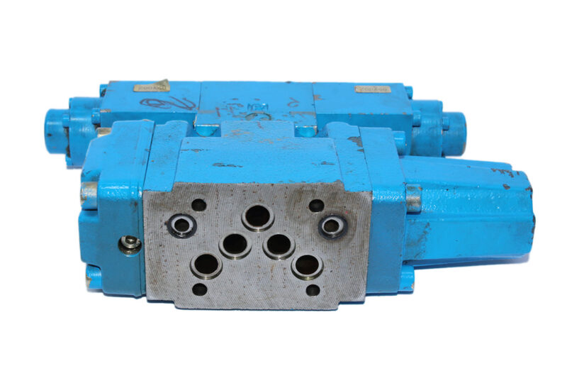 REXROTH R900494165 PROPORTIONAL PRESSURE REDUCING VALVE 4WRZ10W50-51/6A24ETK4/D3M-630 - Image 8
