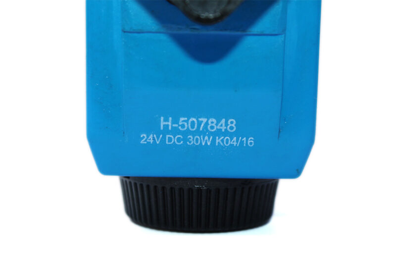 VICKERS DG4V 3 2AL M U H7 60 SOLENOID OPERATED DIRECTIONAL VALVE - Image 4
