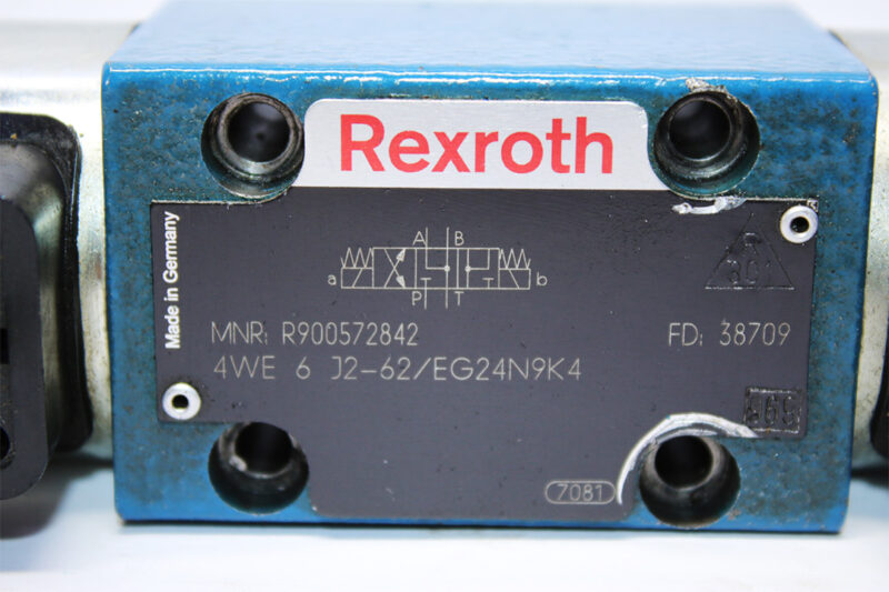 REXROTH R900572842 DIRECTIONAL CONTROL VALVE 4WE6J2-62/EG24N9K4