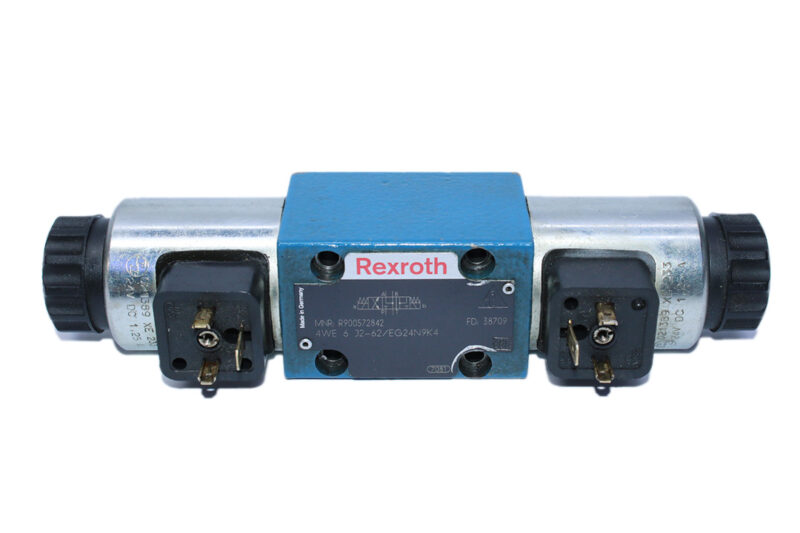 REXROTH R900572842 DIRECTIONAL CONTROL VALVE 4WE6J2-62/EG24N9K4 - Image 3