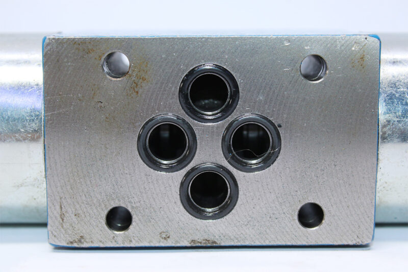 REXROTH R900572842 DIRECTIONAL CONTROL VALVE 4WE6J2-62/EG24N9K4 - Image 6