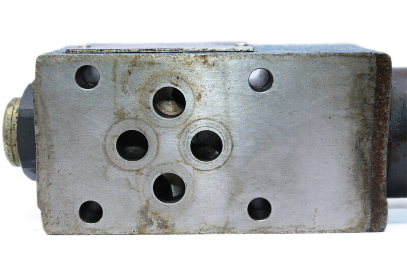 REXROTH R900410813 DIRECT OPERATED PRESSURE REDUCING VALVE ZDR 6 DA2-43/75Y - Image 5