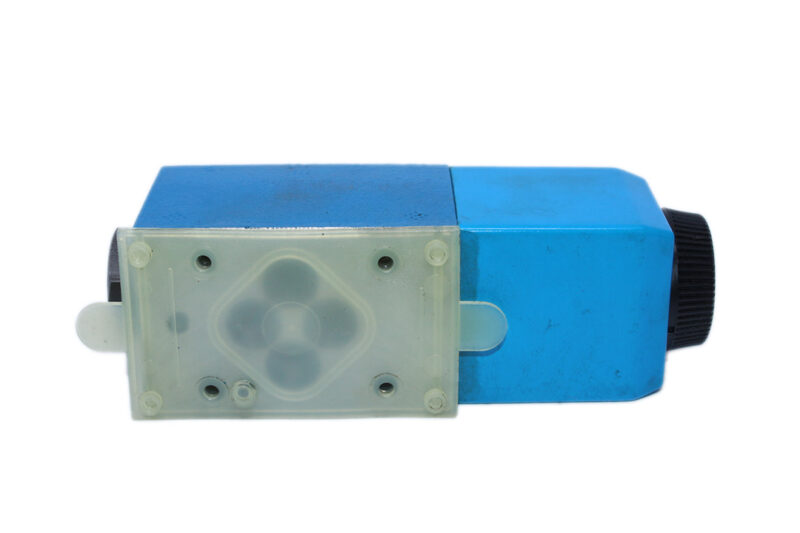 VICKERS DG4V 3 0A M U C6 60 SOLENOID OPERATED DIRECTIONAL VALVE - Image 7