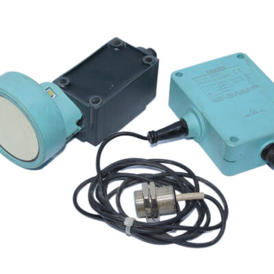 SIEMENS 3RG6144-3MM00 ULTRASONIC SENSOR 3RG6342-3AB01