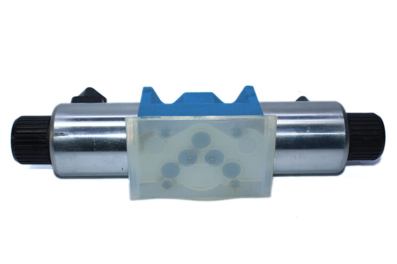 VICKERS DG4V 5 2CJ M U H6 20 SOLENOID OPERATED DIRECTIONAL VALVE - Image 7