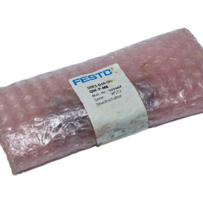 FESTO SDE5-D10-O-Q6E-P-M8 PRESSURE SENSOR 527467