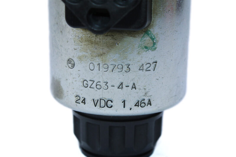 REXROTH R900589933 DIRECTIONAL CONTROL VALVE 4WE10D32/CG24N9K4 - Image 4