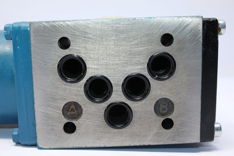 REXROTH 4WE10GA10/LG24NZ4 DIRECTIONAL CONTROL VALVE - Image 7
