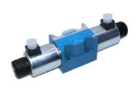 VICKERS DG4V 5 8CJ VM U H6 20 SOLENOID OPERATED DIRECTIONAL VALVE