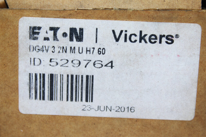 VICKERS DG4V 3 2N M U H7 60 SOLENOID OPERATED DIRECTIONAL VALVE