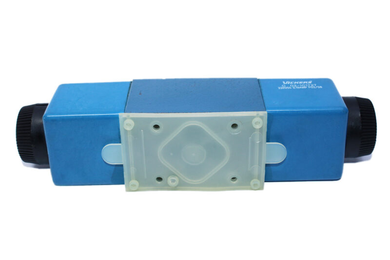 VICKERS DG4V 3S 0C M U C5 60 SOLENOID OPERATED DIRECTIONAL VALVE - Image 8