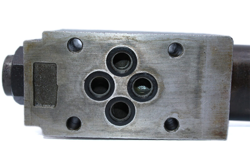 REXROTH R900483787 PRESSURE REDUCING VALVE ZDR6DP2-42/150YM - Image 6