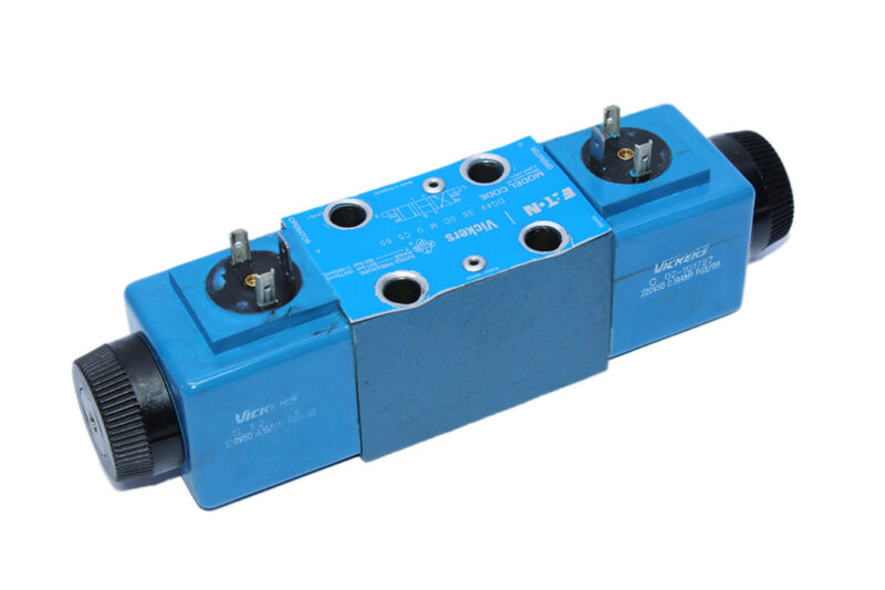 VICKERS DG4V 3S 0C M U C5 60 SOLENOID OPERATED DIRECTIONAL VALVE