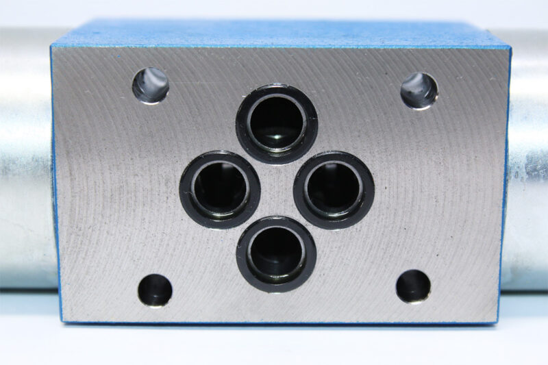 REXROTH R900561278 DIRECTIONAL CONTROL VALVE 4WE6E62/EG24N9K4 - Image 6