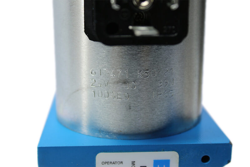 VICKERS DG4V 5 0BJ M U H7 22 SOLENOID OPERATED DIRECTIONAL VALVE - Image 5