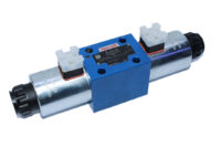 REXROTH R900902097 PROPORTIONAL DIRECTIONAL VALVE 4WRA10E60-22/G24N9K4/V