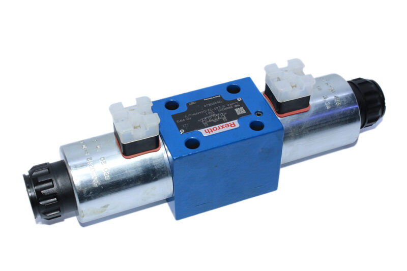 REXROTH R900902097 PROPORTIONAL DIRECTIONAL VALVE 4WRA10E60-22/G24N9K4/V - Image 5