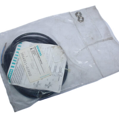 SIEMENS 3RG4011-0JB00 INDUCTIVE PROXIMITY SWITCH