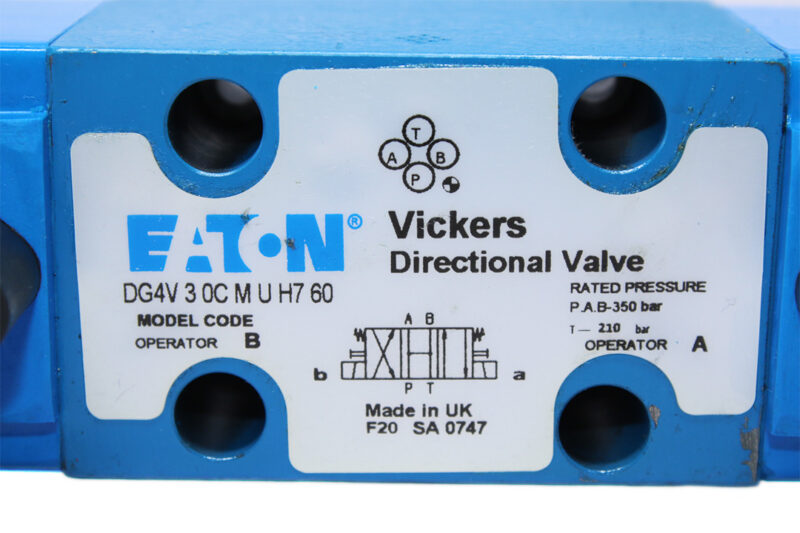 VICKERS DG4V 3 0C M U H7 60 SOLENOID OPERATED DIRECTIONAL VALVE - Image 3