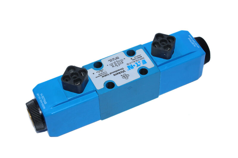 VICKERS DG4V 3 0C M U H7 60 SOLENOID OPERATED DIRECTIONAL VALVE - Image 7