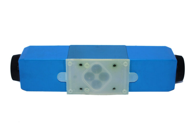 VICKERS DG4V 3 0C M U H7 60 SOLENOID OPERATED DIRECTIONAL VALVE - Image 9