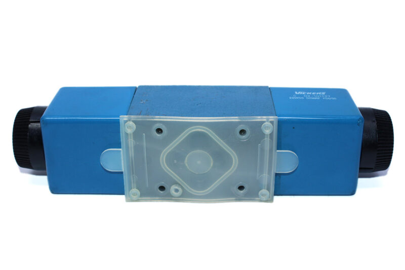 VICKERS DG4V 3S 2N M U C5 60 SOLENOID OPERATED DIRECTIONAL VALVE - Image 9