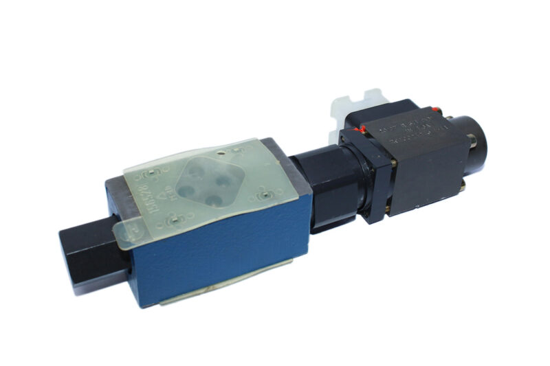 REXROTH R900915963 PROPORTIONAL PRESSURE CONTROL VALVE ZDRE6VP2-10/210MG24K4M - Image 4