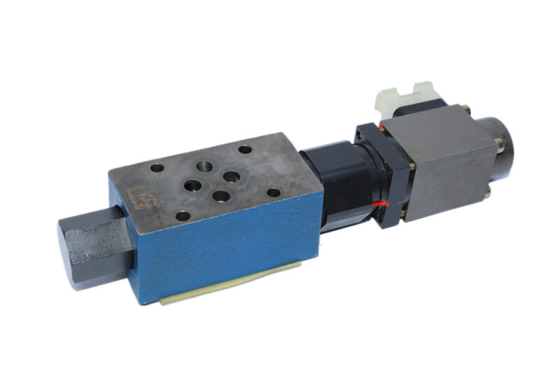 REXROTH R900930942 PROPORTIONAL PRESSURE CONTROL VALVE ZDRE6VP2-11/100MG24K4M - Image 4