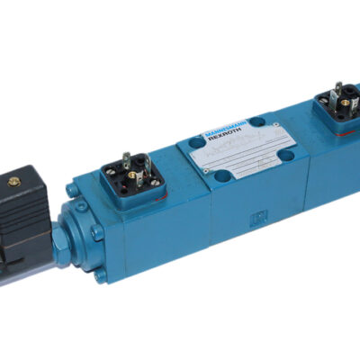 REXROTH R900485172 PROPORTIONAL DIRECTIONAL VALVE 4WRE 6 E32-12/24Z4/M