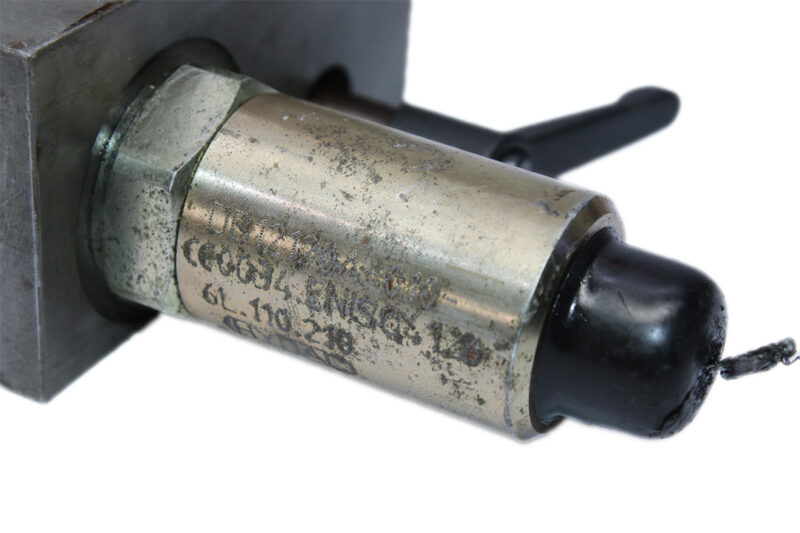 HYDAC SAF10M12T210A-S12 SAFETY AND SHUT-OFF BLOCK 2121403 - Image 6