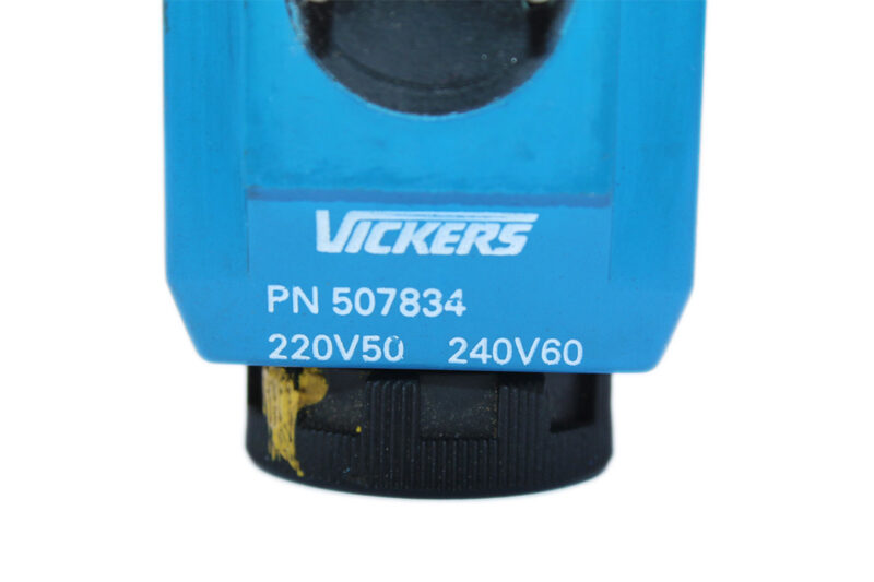 VICKERS DG4V 3 6C M U D6 60 SOLENOID OPERATED DIRECTIONAL VALVE - Image 4