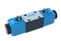 VICKERS DG4V 3 6C M U D6 60 SOLENOID OPERATED DIRECTIONAL VALVE