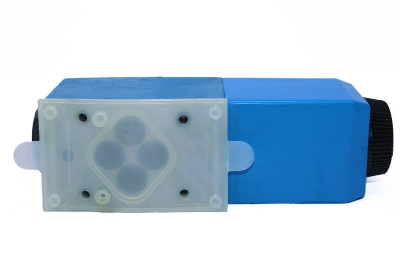 VICKERS DG4V 3 6B M U H7 60 SOLENOID OPERATED DIRECTIONAL VALVE - Image 9