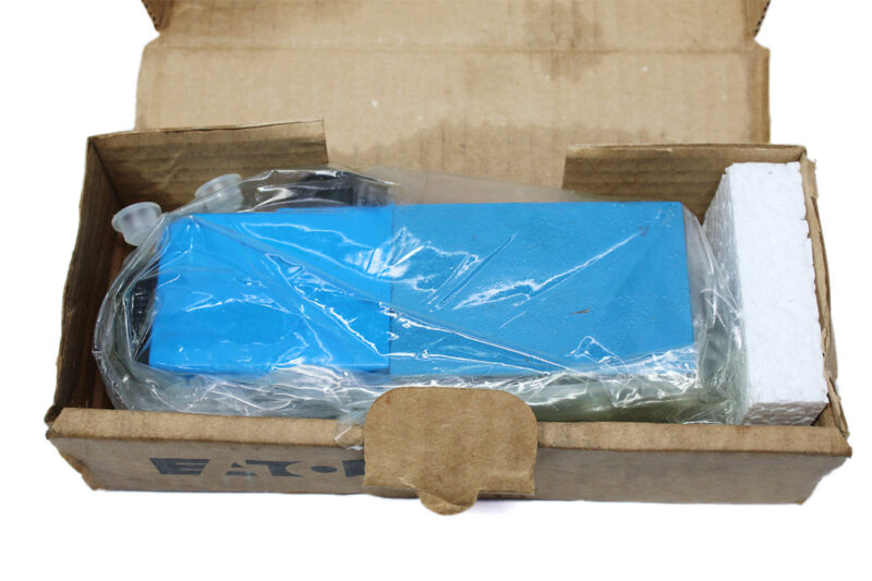 VICKERS DG4V 3 6B M U H7 60 SOLENOID OPERATED DIRECTIONAL VALVE