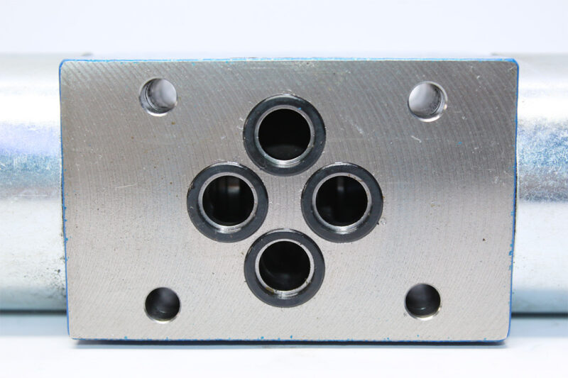REXROTH R900922450 DIRECTIONAL CONTROL VALVE 4WE6X10-62/EG24N9K4 - Image 6