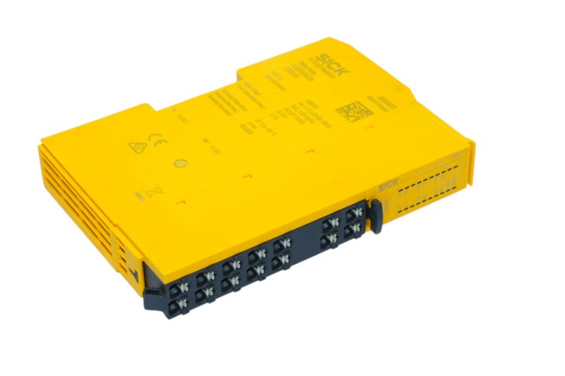 SICK RLY3-OSSD200 SAFETY RELAY 1085344 - Image 4