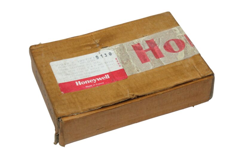 HONEYWELL R7247 C 1027 F1 FLAME CONTROL - Image 7