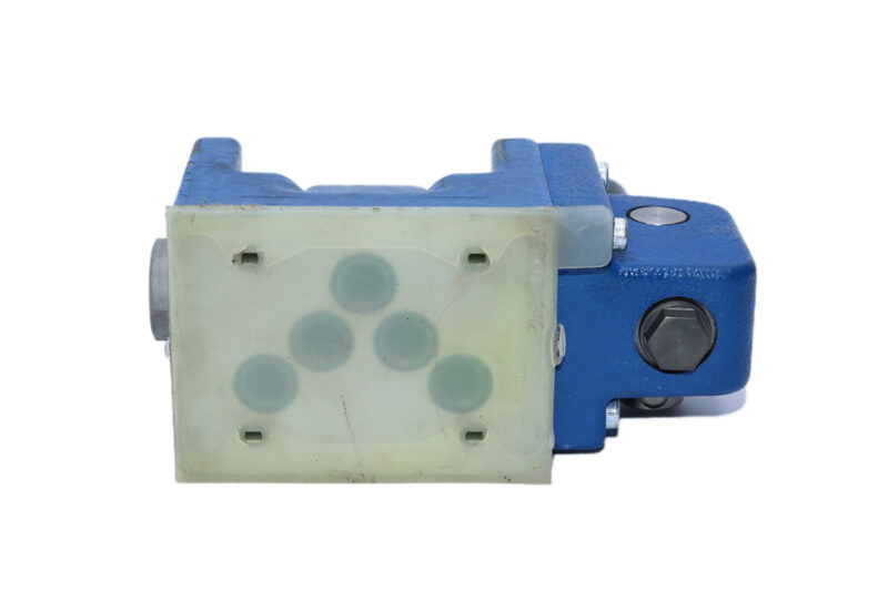 REXROTH R901350267 MANUAL DIRECTIONAL VALVE 4WMM10G50//M - Image 6