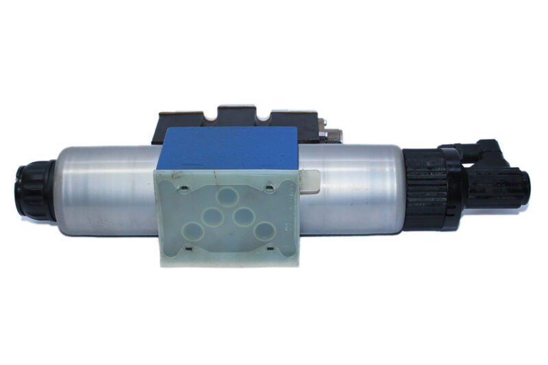 REXROTH R900927233 PROPORTIONAL DIRECTIONAL VALVE 4WREE10W75-23/G24K31/A1V - Image 7