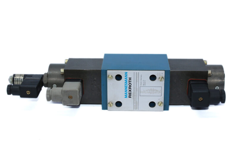 REXROTH R900495391 PROPORTIONAL DIRECTIONAL VALVE 4WRE10W32-13/24Z4/M - Image 5