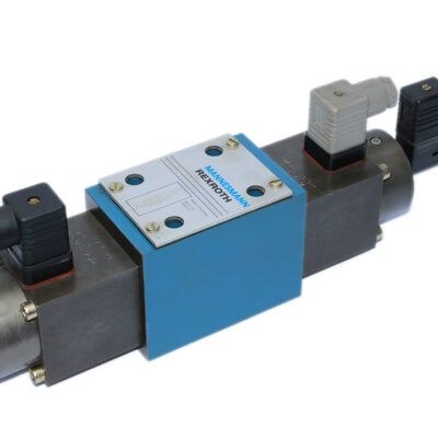 REXROTH R900495391 PROPORTIONAL DIRECTIONAL VALVE 4WRE10W32-13/24Z4/M