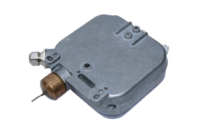 SAUTER TLC7B17 F001 TEMPERATURE SWITCH - Image 6