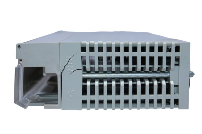 SCHNEIDER 140AVI03000 ANALOG INPUT MODULE - Image 8