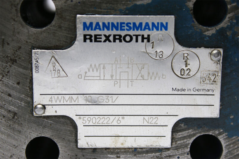REXROTH R900590222 MANUAL DIRECTIONAL VALVE 4WMM 10 G31/