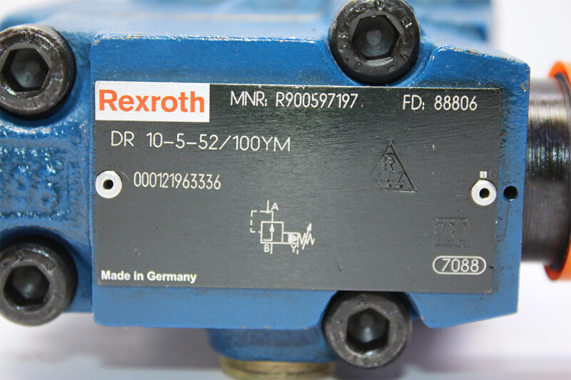 REXROTH R900597197 PRESSURE REDUCING VALVE DR10-5-52/100YM