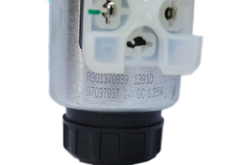 REXROTH R900917497 DIRECTIONAL SPOOL VALVE 4WE6Y62/EG24N9K4/B10 - Image 9