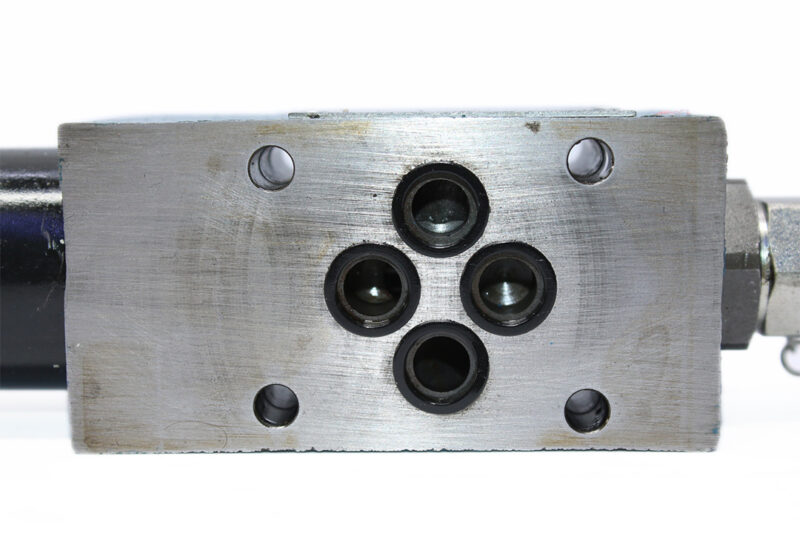 REXROTH R900472020 PRESSURE REDUCING VALVE DR6DP2-53/150YM - Image 6