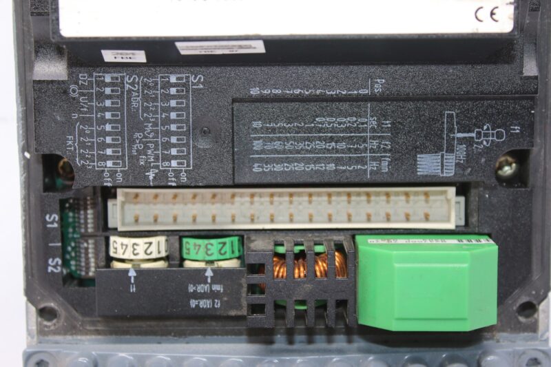 SEW MM07C-503-01 FREQUENCY INVERTER 8247048 0.75 KW - Image 4
